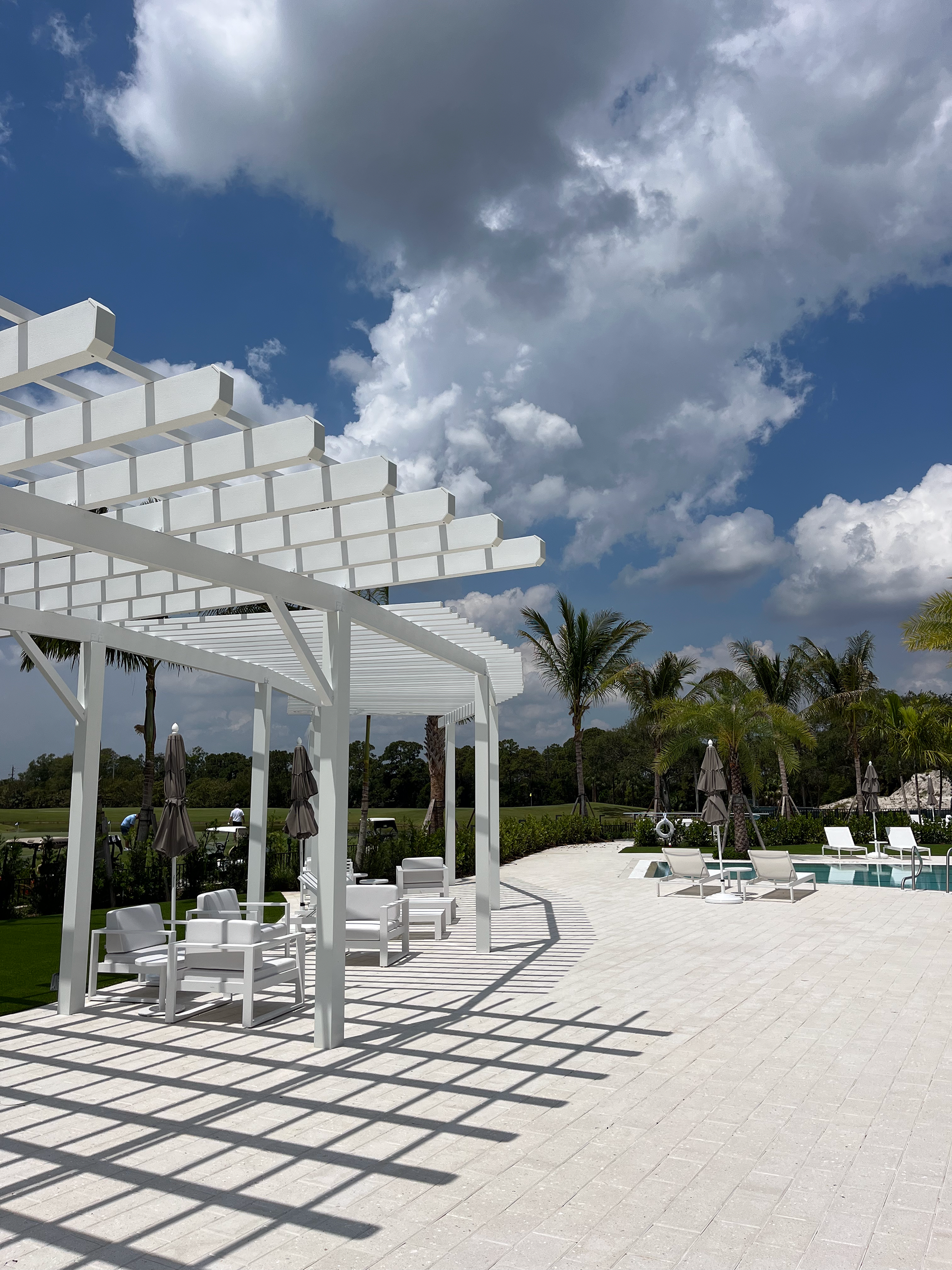 Luxurious Poolside Pergola